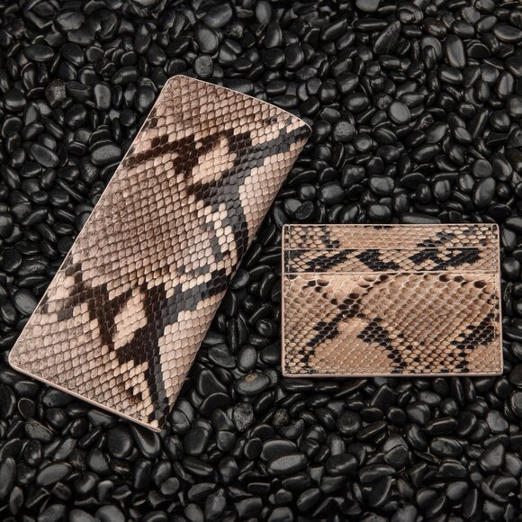 Luxury Python Leather Gift Set – Handmade & Elegant Peru Style - Picture 4 of 5